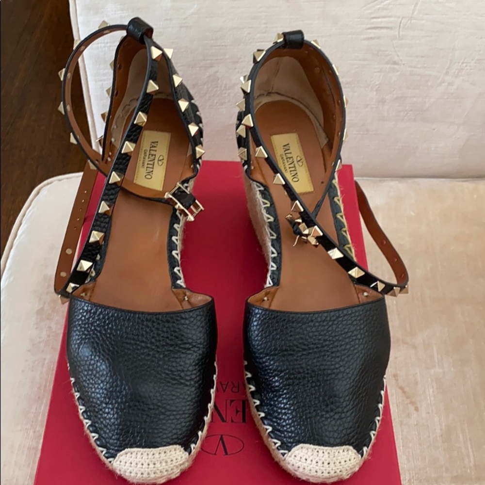 Valentino Rockstud wedges